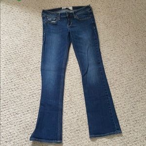 HOLLISTER DARK JEANS